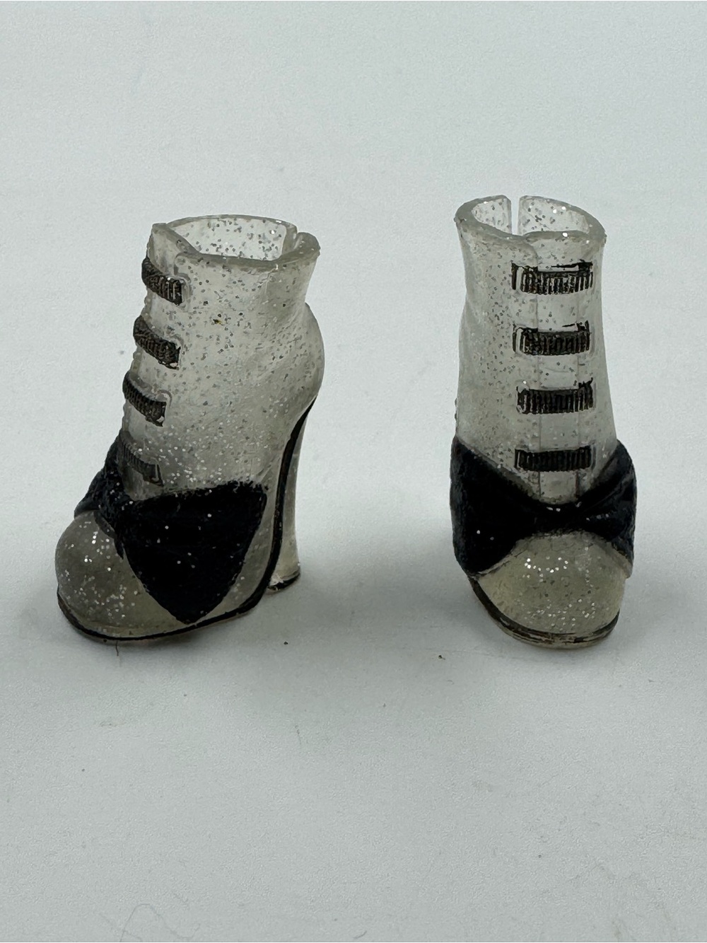 MGA - LOL Surprise OMG - Starlette - Movie Magic - Pair Boots Heels Shoes Only